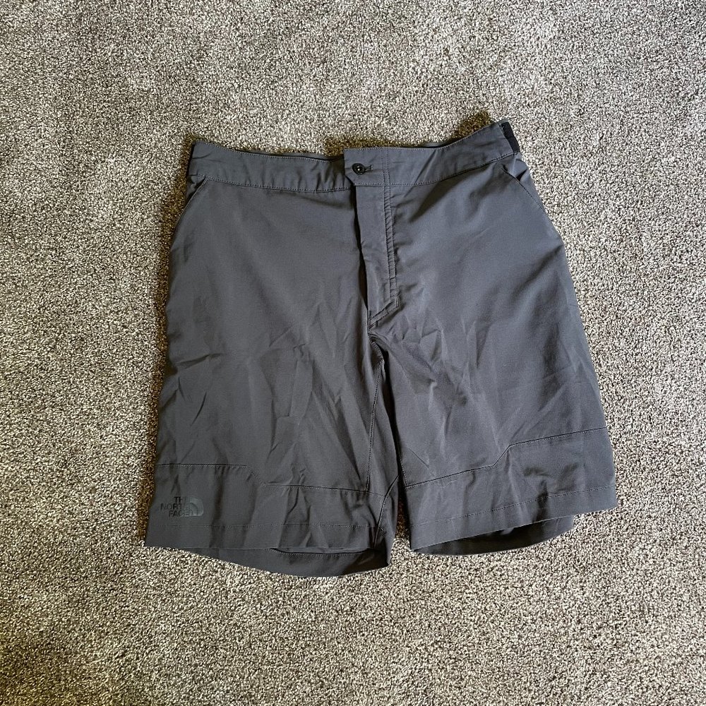 Men's North Face Gray Shorts Size 34